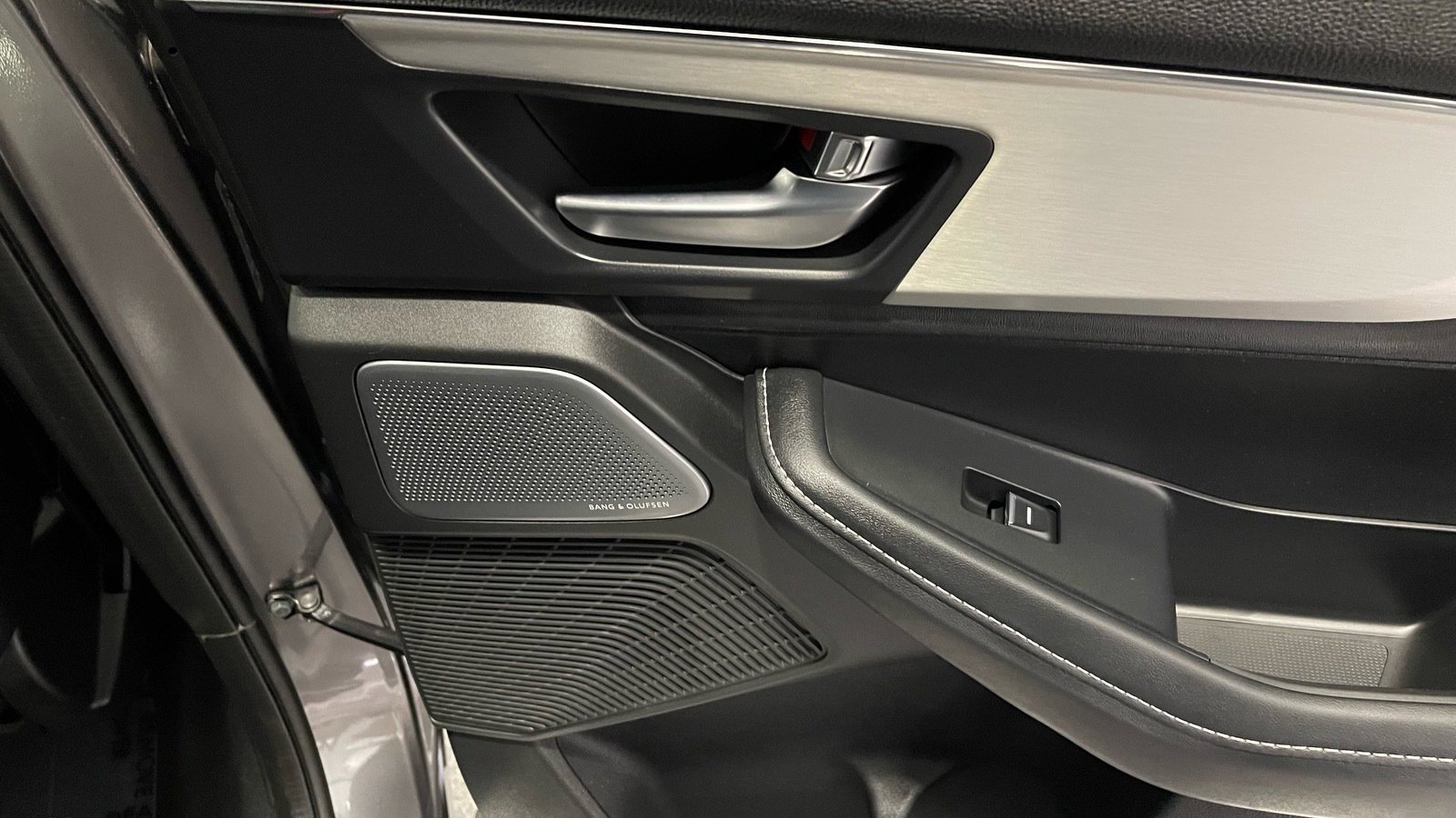 Used 2025 Acura MDX FWD w/ Technology Package image 49