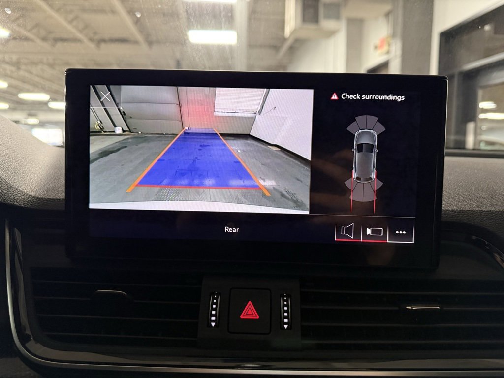 Used 2022 Audi SQ5 Premium w/ Convenience Package image 13