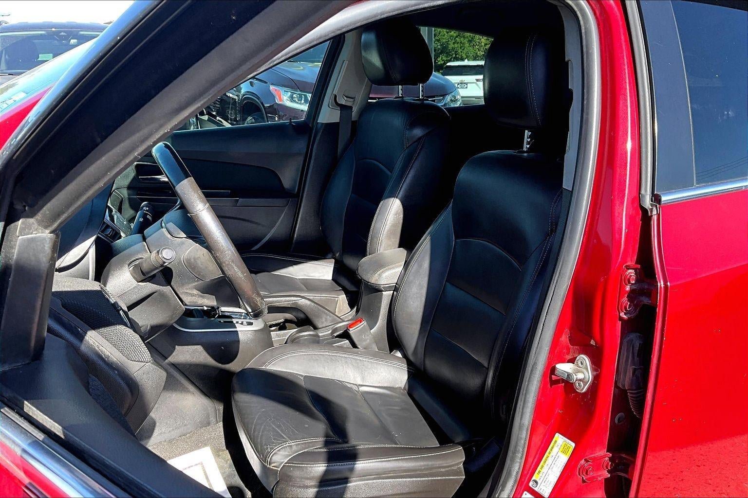 Used 2014 Chevrolet Cruze LT FWD image 17