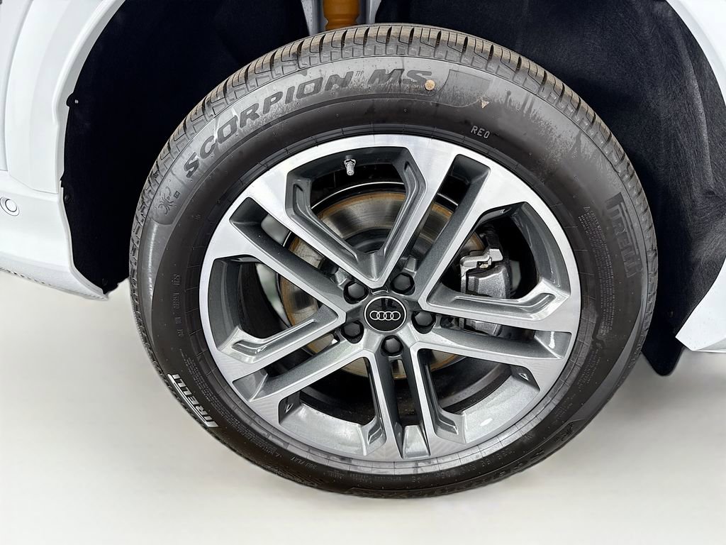 Used 2025 Audi Q5 Premium Plus w/ Premium Plus image 34