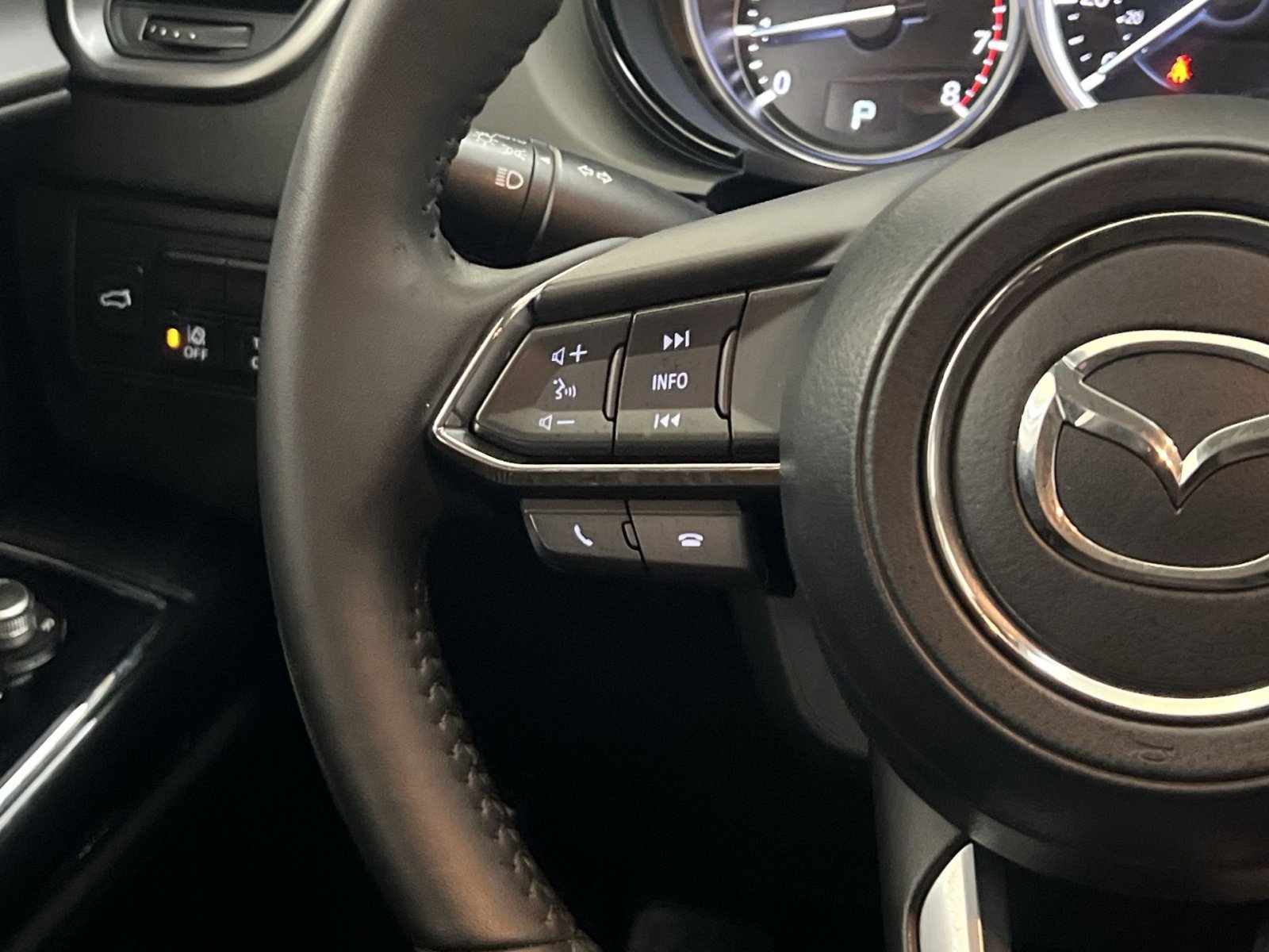 Used 2019 MAZDA CX-9 Touring AWD/4WD image 32