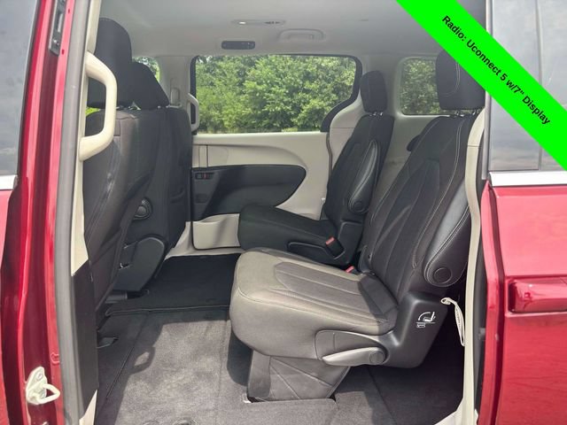 Used 2023 Chrysler Voyager LX FWD image 24