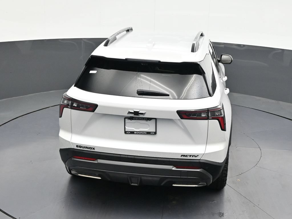 Used 2025 Chevrolet Equinox ACTIV w/ Safety and Technology Package FWD image 19