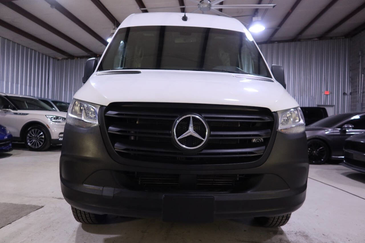 Used 2021 Mercedes-Benz Sprinter 2500 w/ Driver Convenience Package image 8