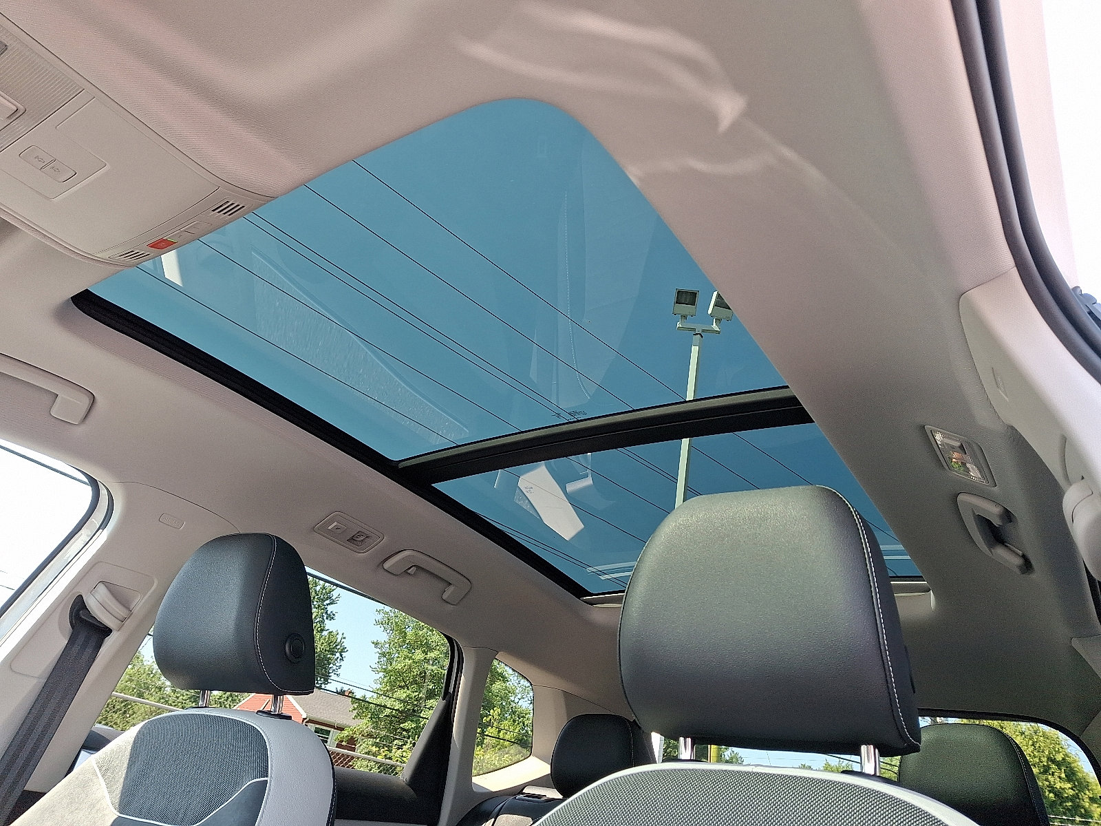 New 2025 Volkswagen Taos SE AWD/4WD image 10