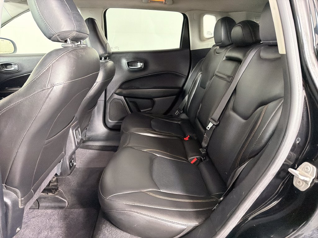 Used 2018 Jeep Compass Limited AWD/4WD image 20