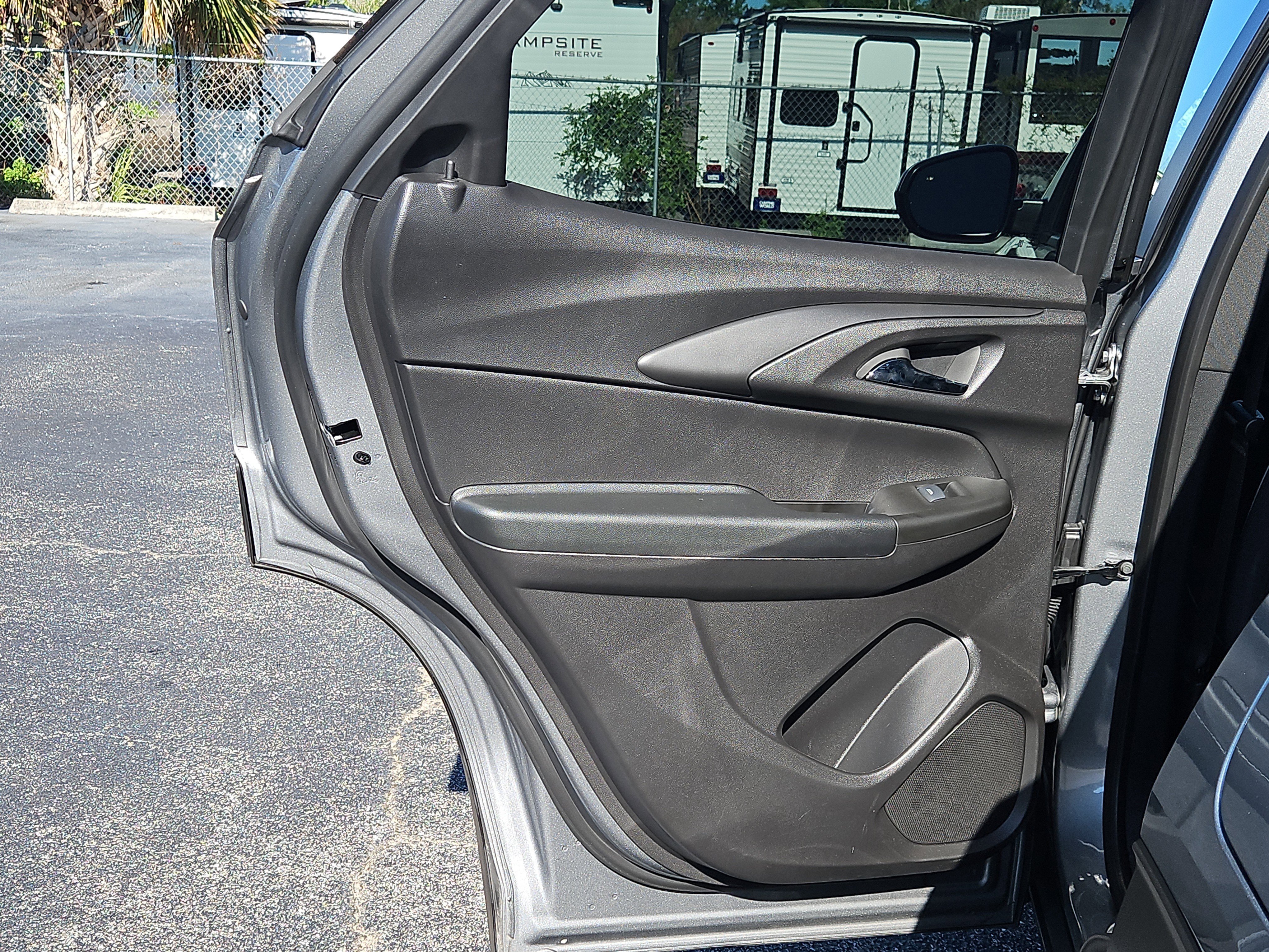 Used 2026 Chevrolet TrailBlazer LT w/ LT Cold Weather Package FWD image 13