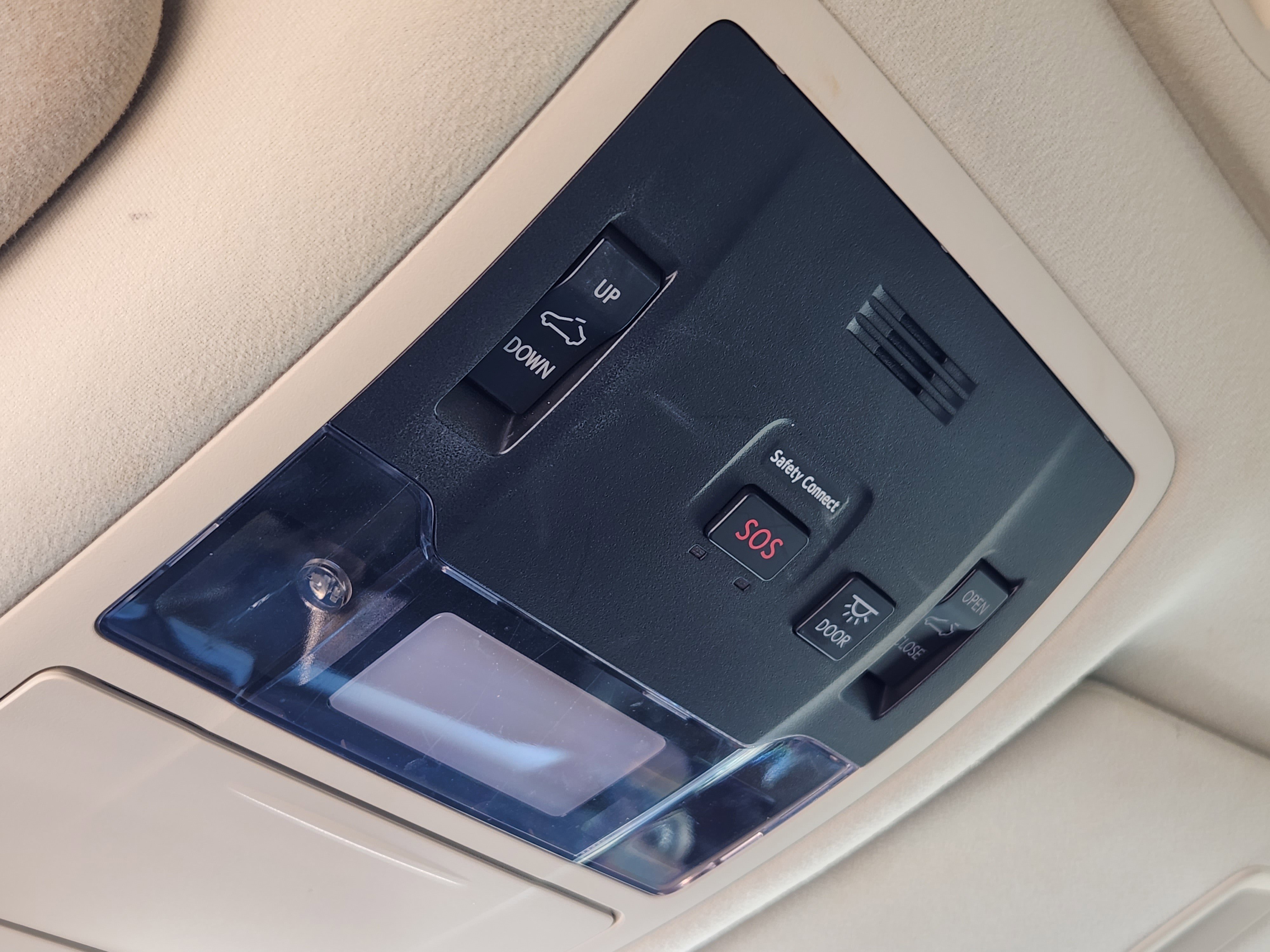 Used 2017 Lexus RX 450h AWD image 32