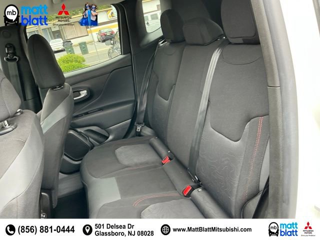 Used 2023 Jeep Renegade Trailhawk image 22