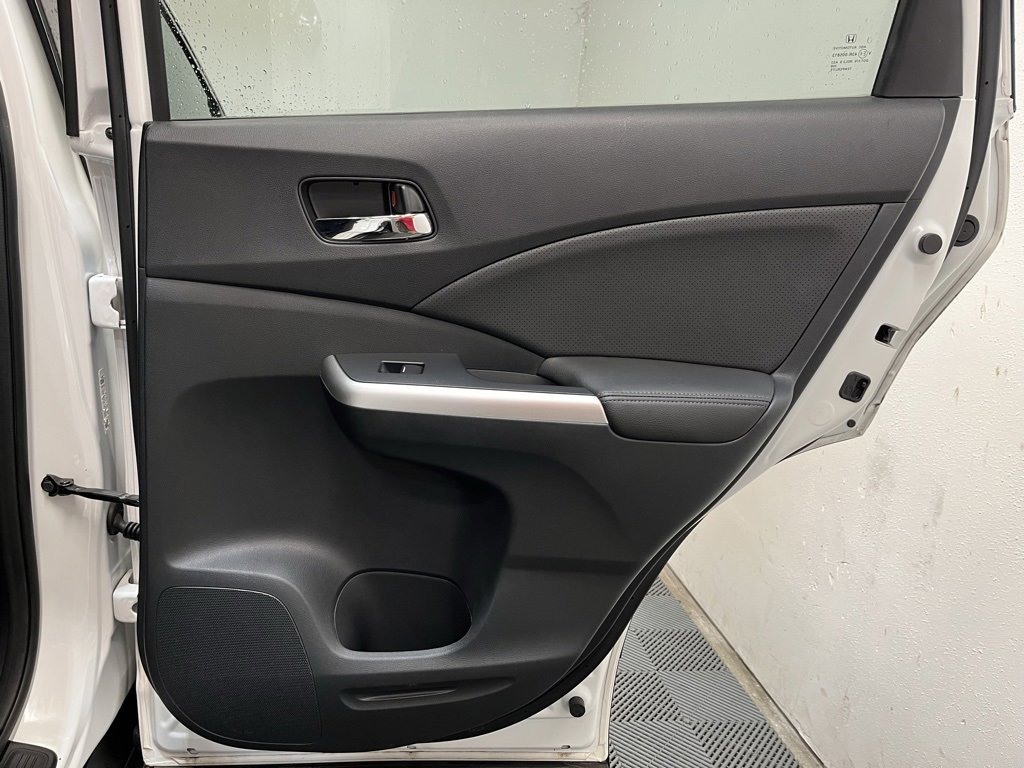 Used 2016 Honda CR-V Touring image 18