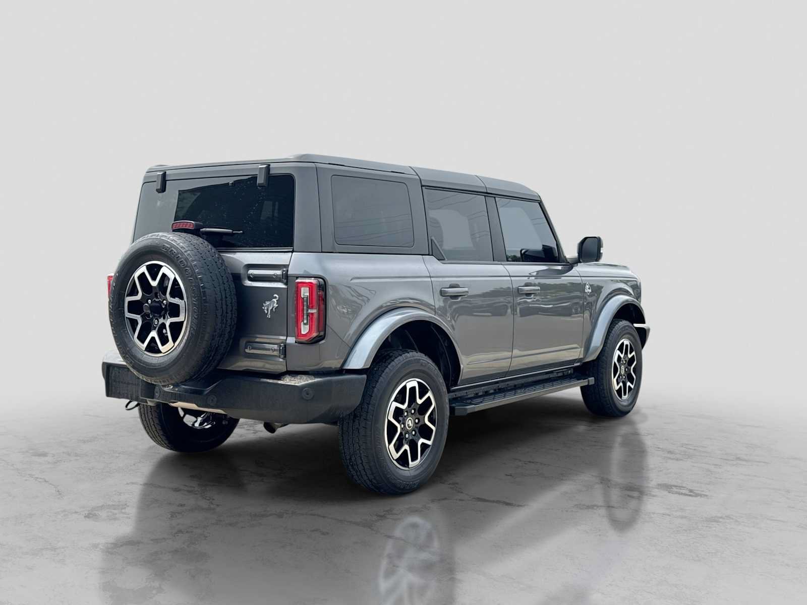 Used 2022 Ford Bronco Outer Banks AWD/4WD image 6