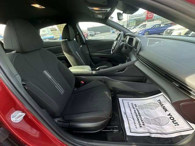 Certified 2025 Hyundai Elantra Sport image 23