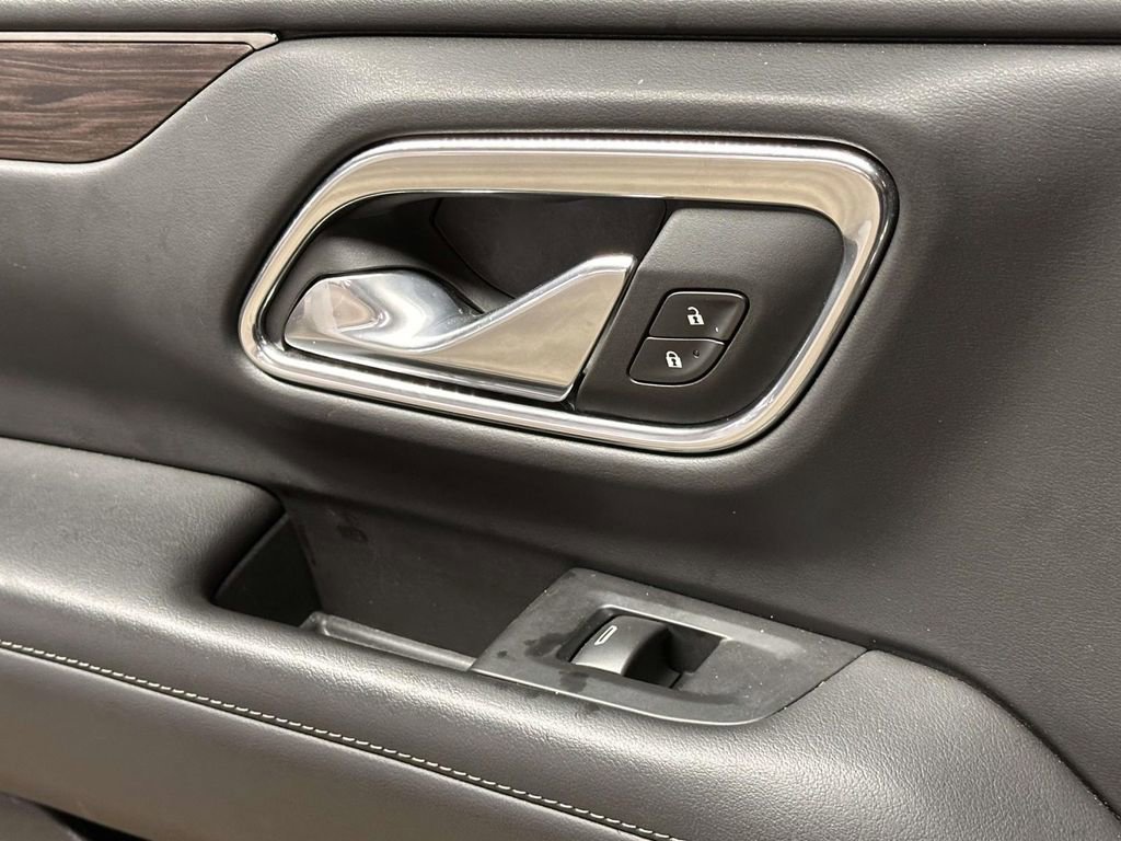 Used 2023 Chevrolet Tahoe Z71 w/ Luxury Package image 22