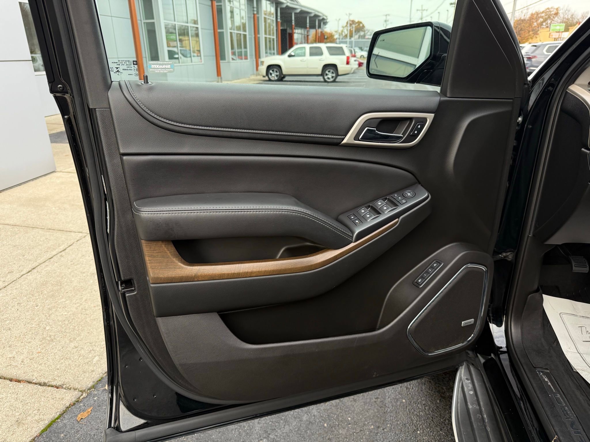 Used 2018 GMC Yukon Denali image 40