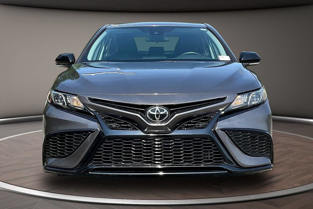 Used 2023 Toyota Camry SE FWD image 2