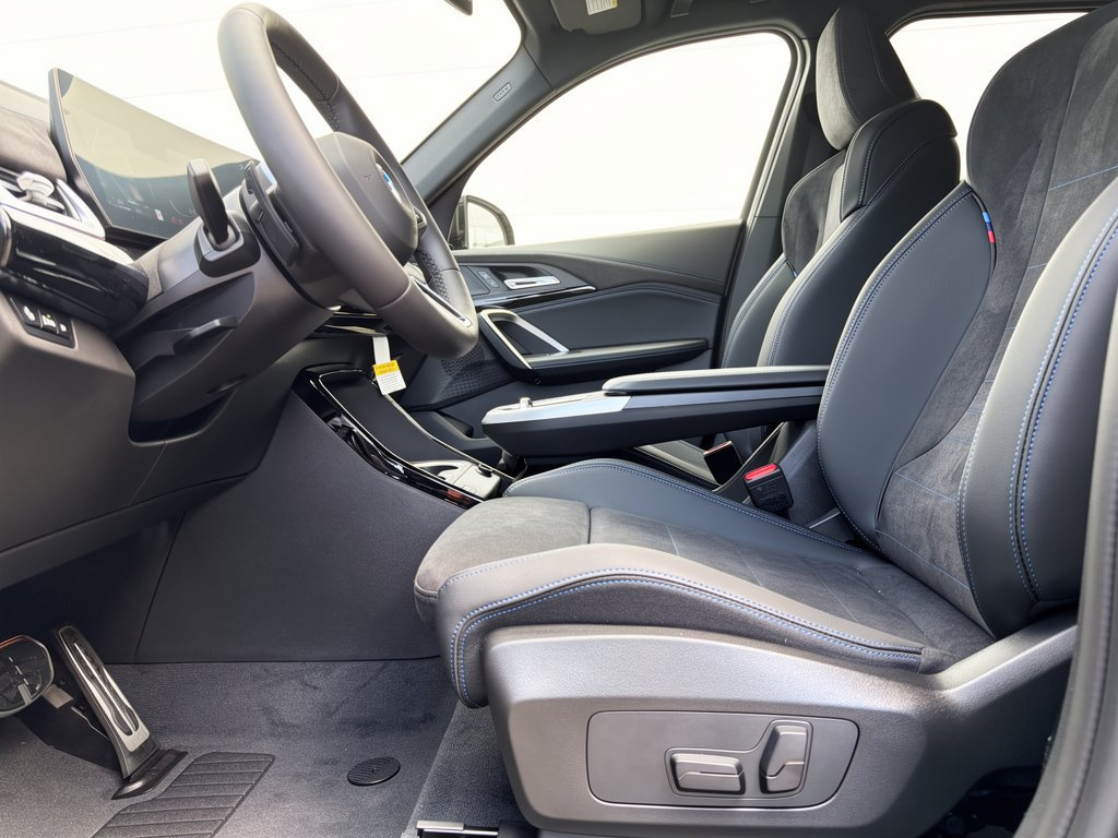 New 2026 BMW X1 xDrive28i w/ Technology Package AWD/4WD image 5