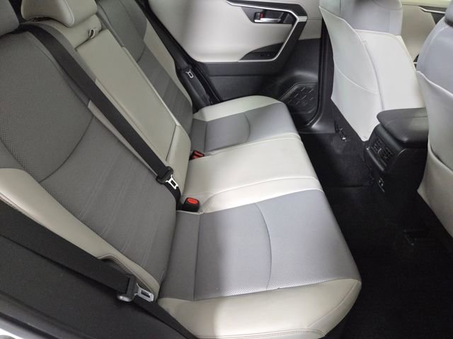 Used 2020 Toyota RAV4 Limited image 22