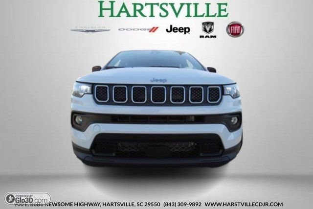 New 2024 Jeep Compass Latitude image 8