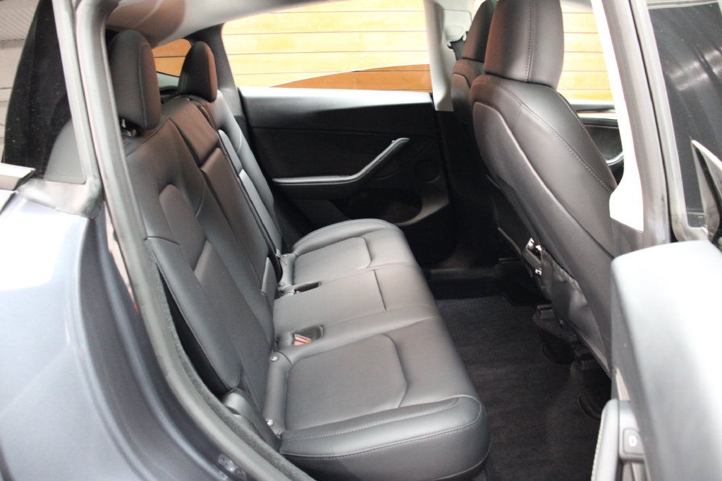 Used 2023 Tesla Model Y Long Range AWD/4WD image 11
