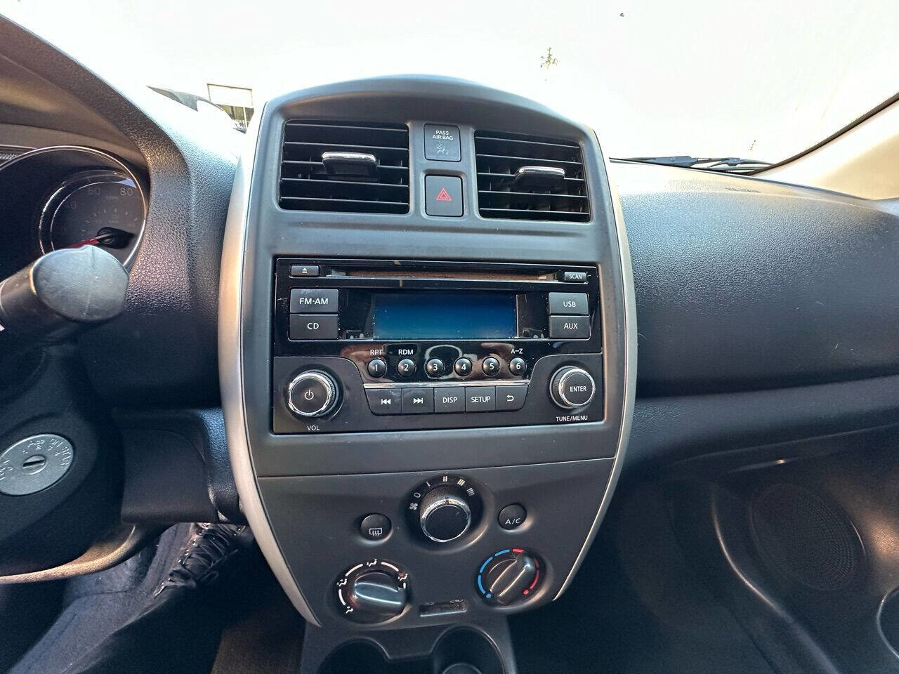 Used 2018 Nissan Versa SV image 15