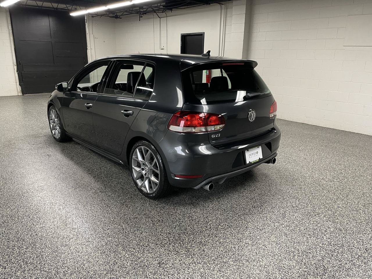 Used 2014 Volkswagen GTI Driver's Edition FWD image 10