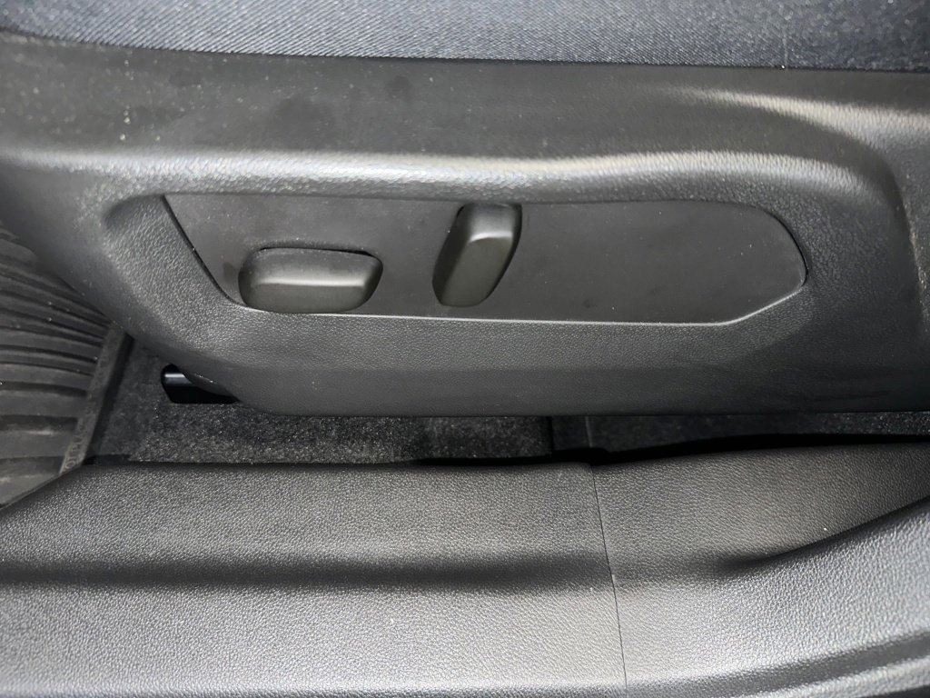 Certified 2023 Buick Envision Essence w/ Sport Touring Package image 3