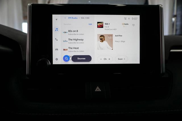 Used 2023 Toyota RAV4 XLE image 15