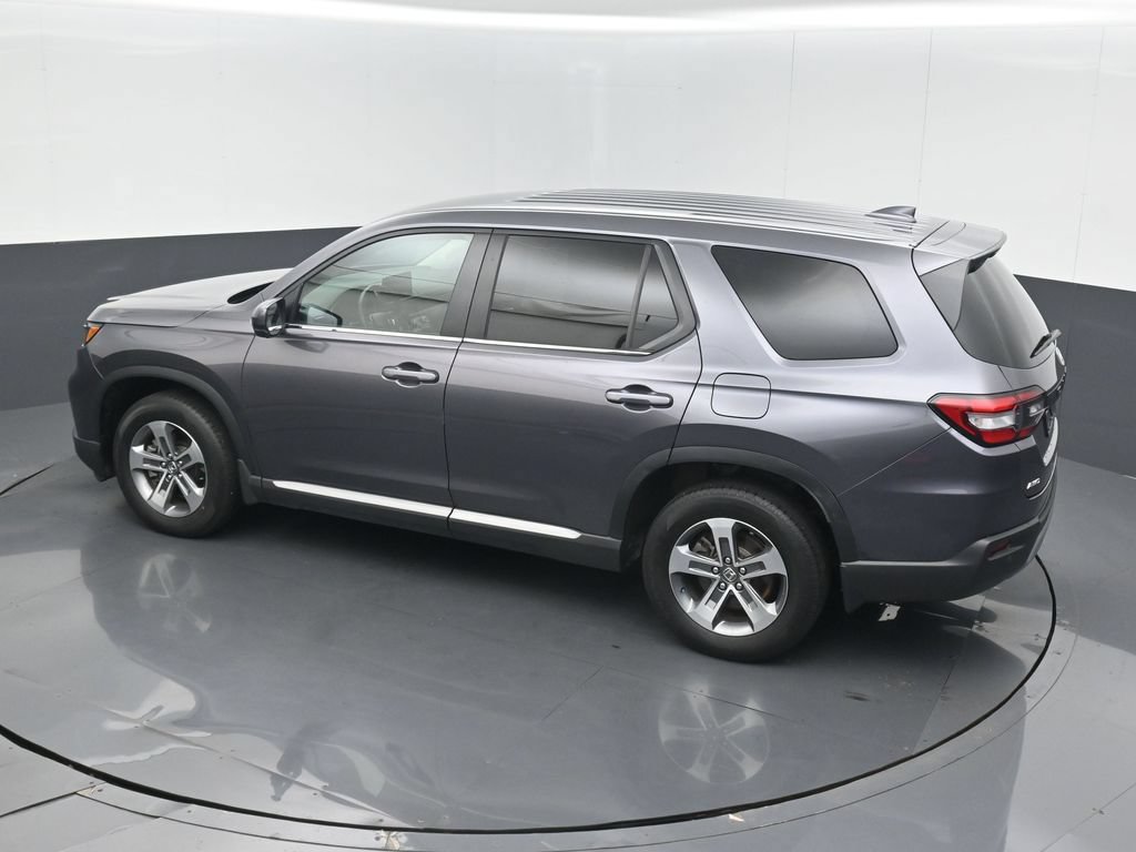 Used 2025 Honda Pilot EX-L image 15
