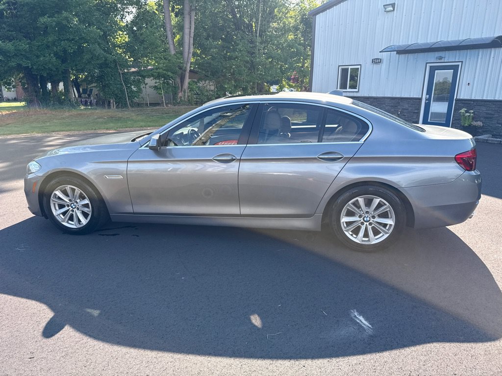 Used 2016 BMW 528i Sedan RWD image 5