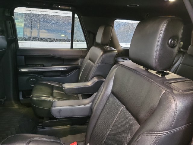 Used 2020 Ford Expedition Max XLT w/ Equipment Group 202A RWD image 9