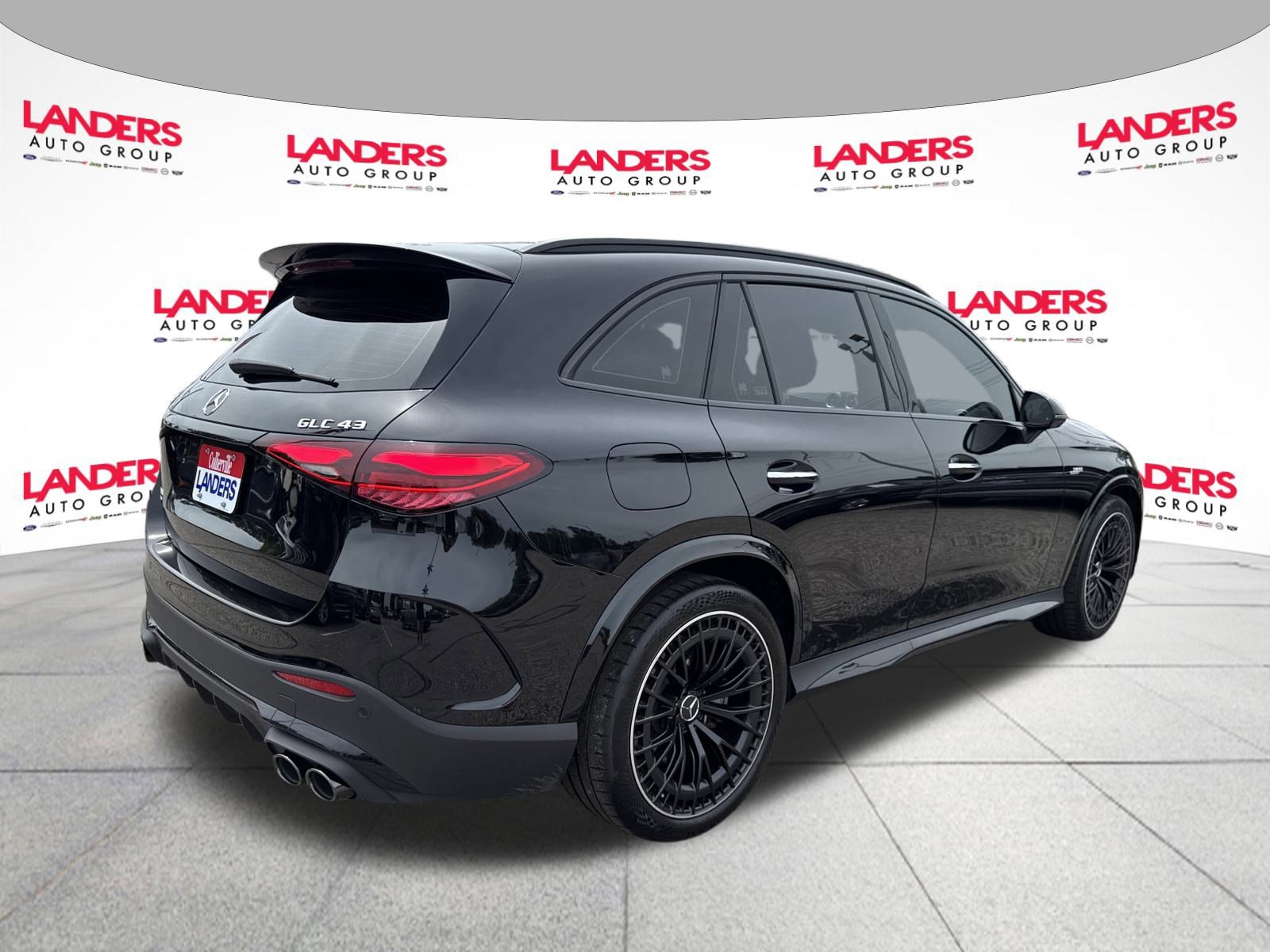 Used 2025 Mercedes-Benz GLC 43 AMG 4MATIC image 3