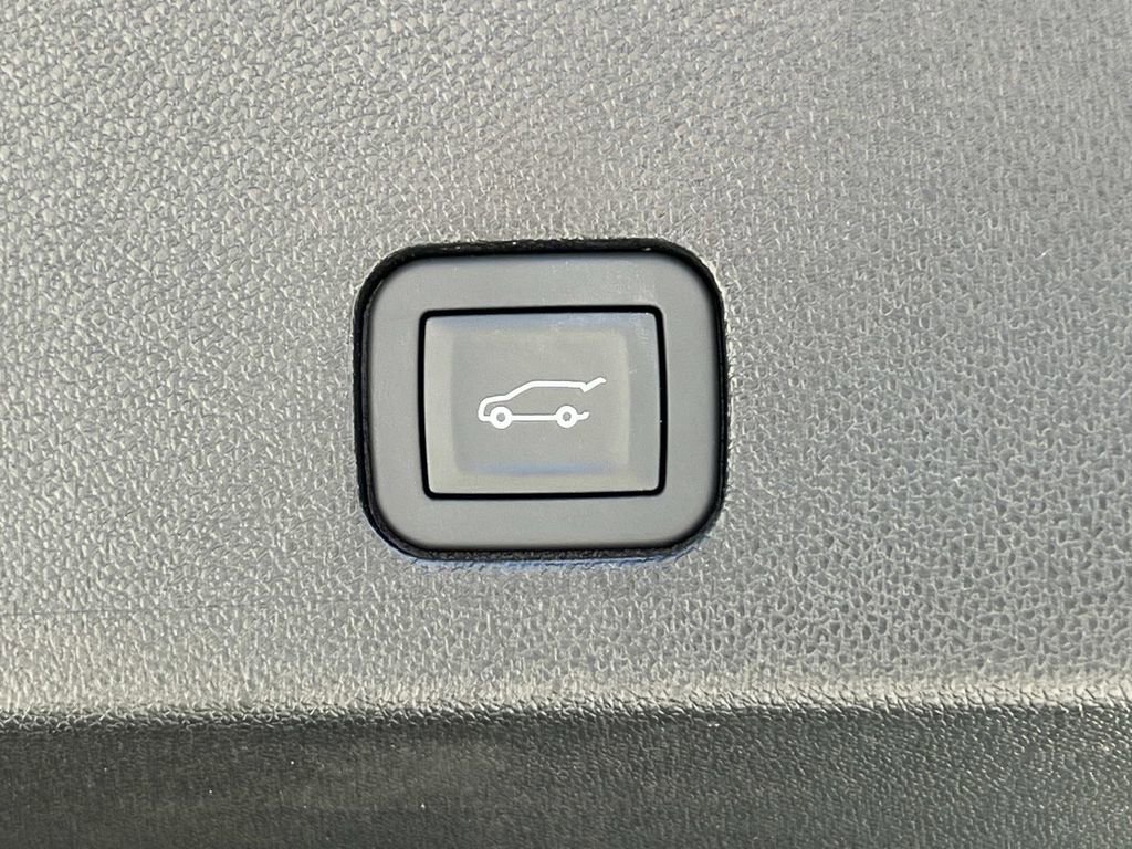 New 2025 Cadillac XT6 Sport w/ Platinum Package AWD/4WD image 13