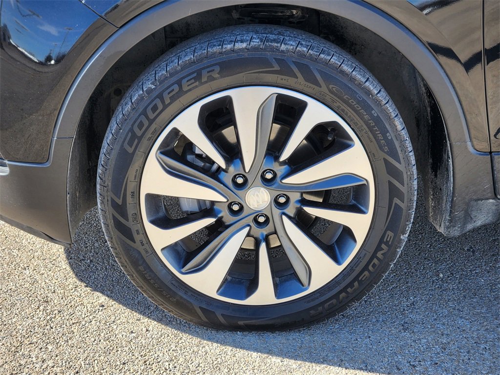 Used 2021 Buick Encore Preferred image 10