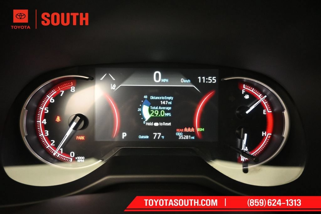 Used 2025 Toyota RAV4 XLE AWD/4WD image 12