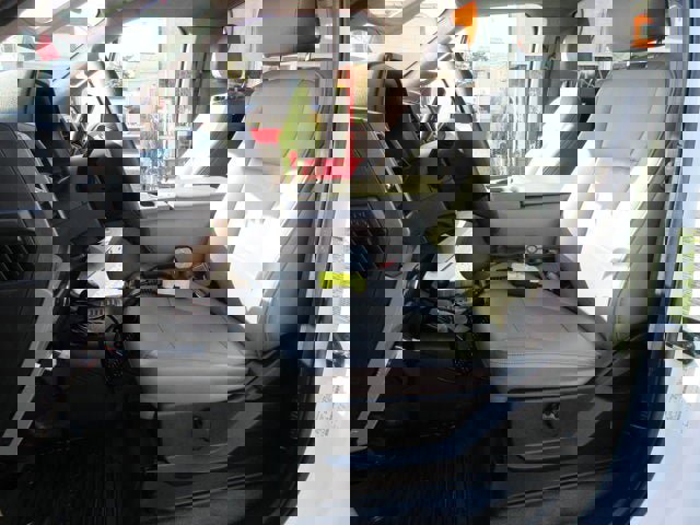 Used 2018 Ford F550 4x4 Regular Cab Super Duty image 9