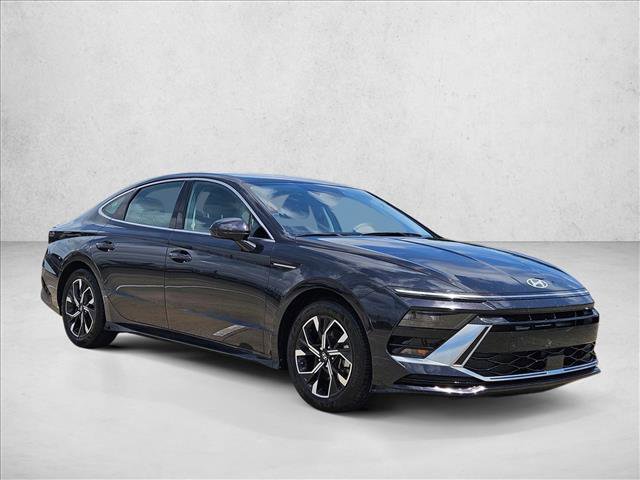 Used 2025 Hyundai Sonata SEL image 3