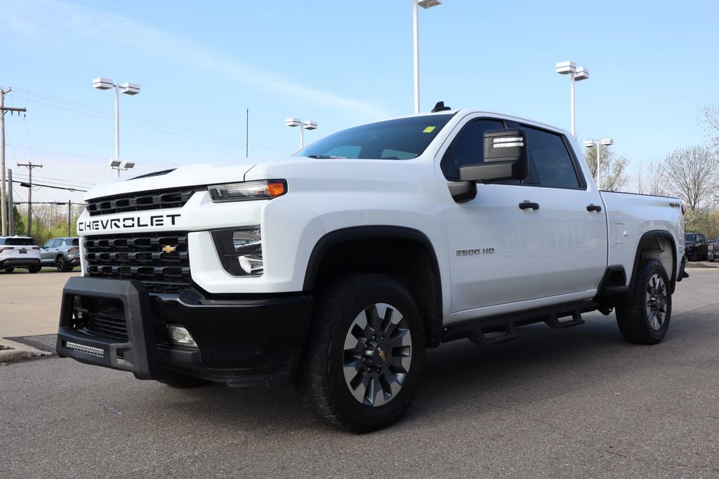 Used 2022 Chevrolet Silverado 2500 Custom w/ Custom Value Package image 9