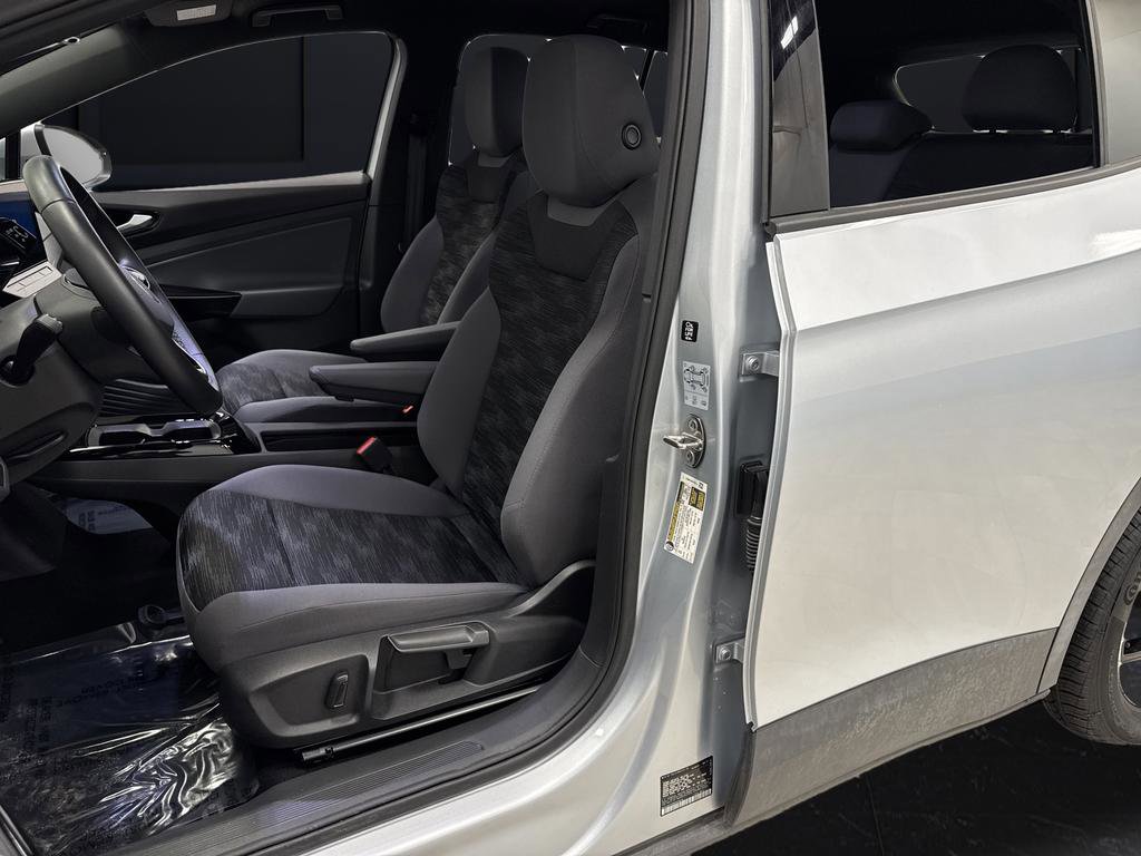 Used 2021 Volkswagen ID.4 Pro image 4