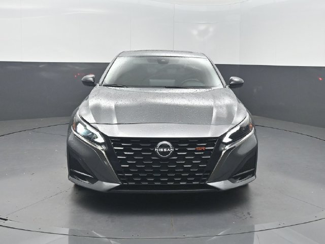Used 2023 Nissan Altima 2.5 SR w/ SR Premium Package FWD image 31