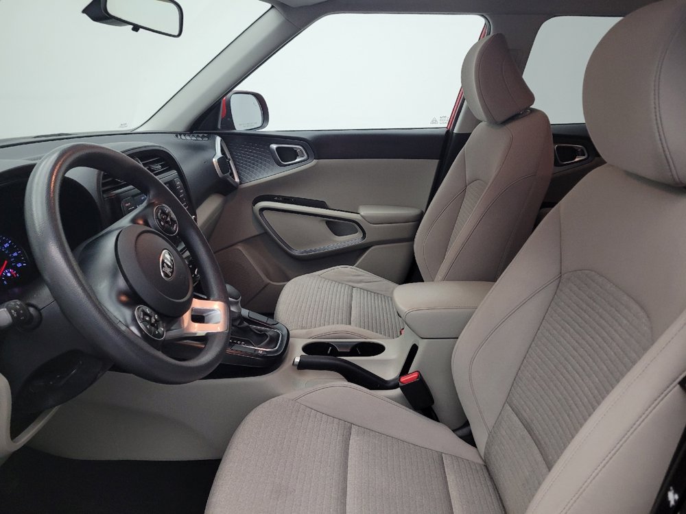 Used 2020 Kia Soul S FWD image 17