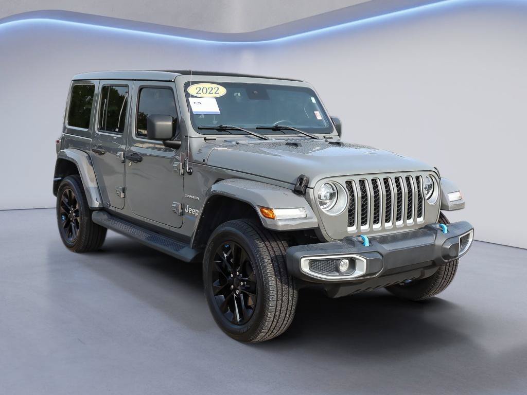 Used 2022 Jeep Wrangler Unlimited Sahara w/ Cold Weather Group AWD/4WD image 10