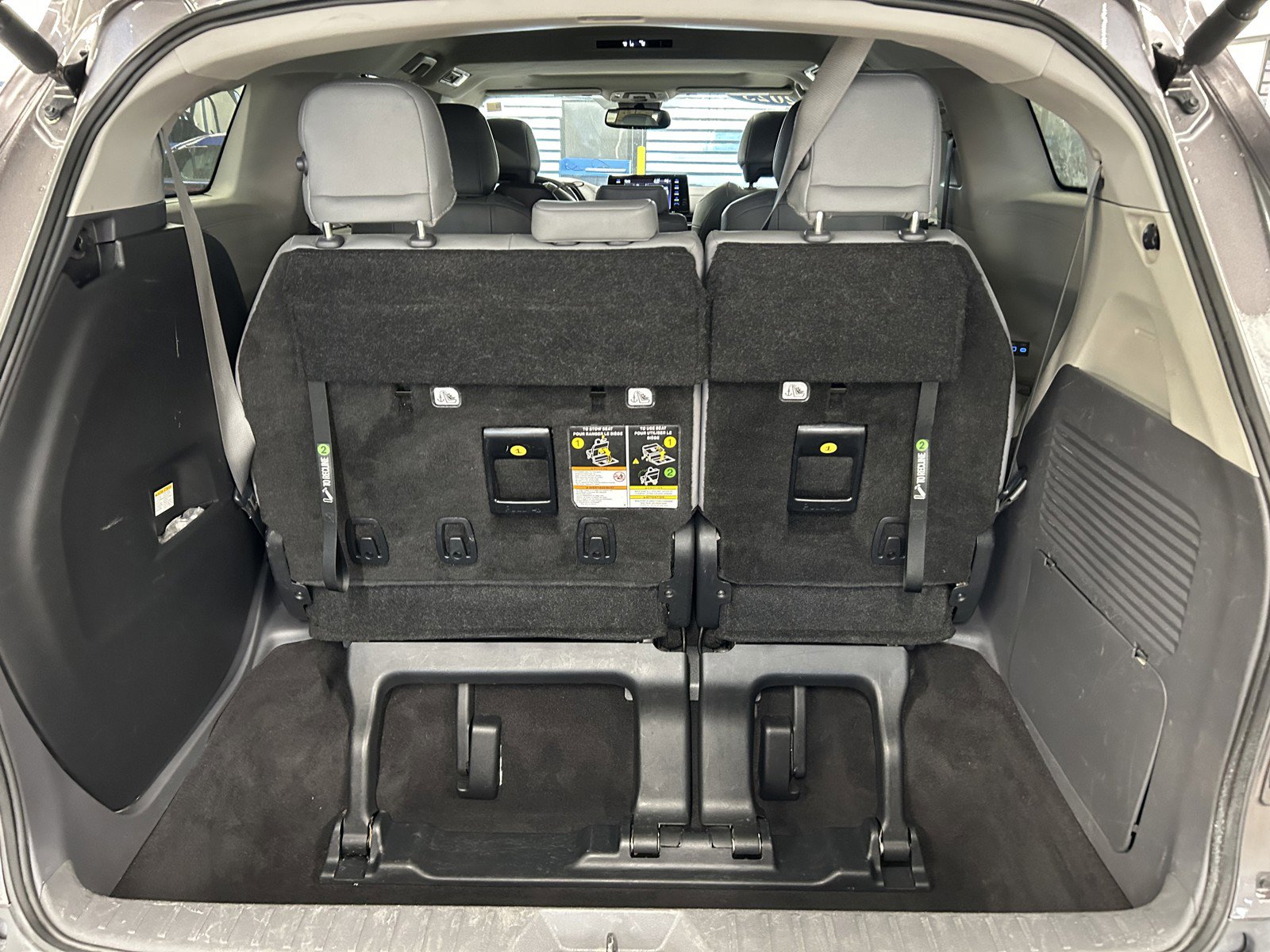 Used 2023 Toyota Sienna XLE image 15