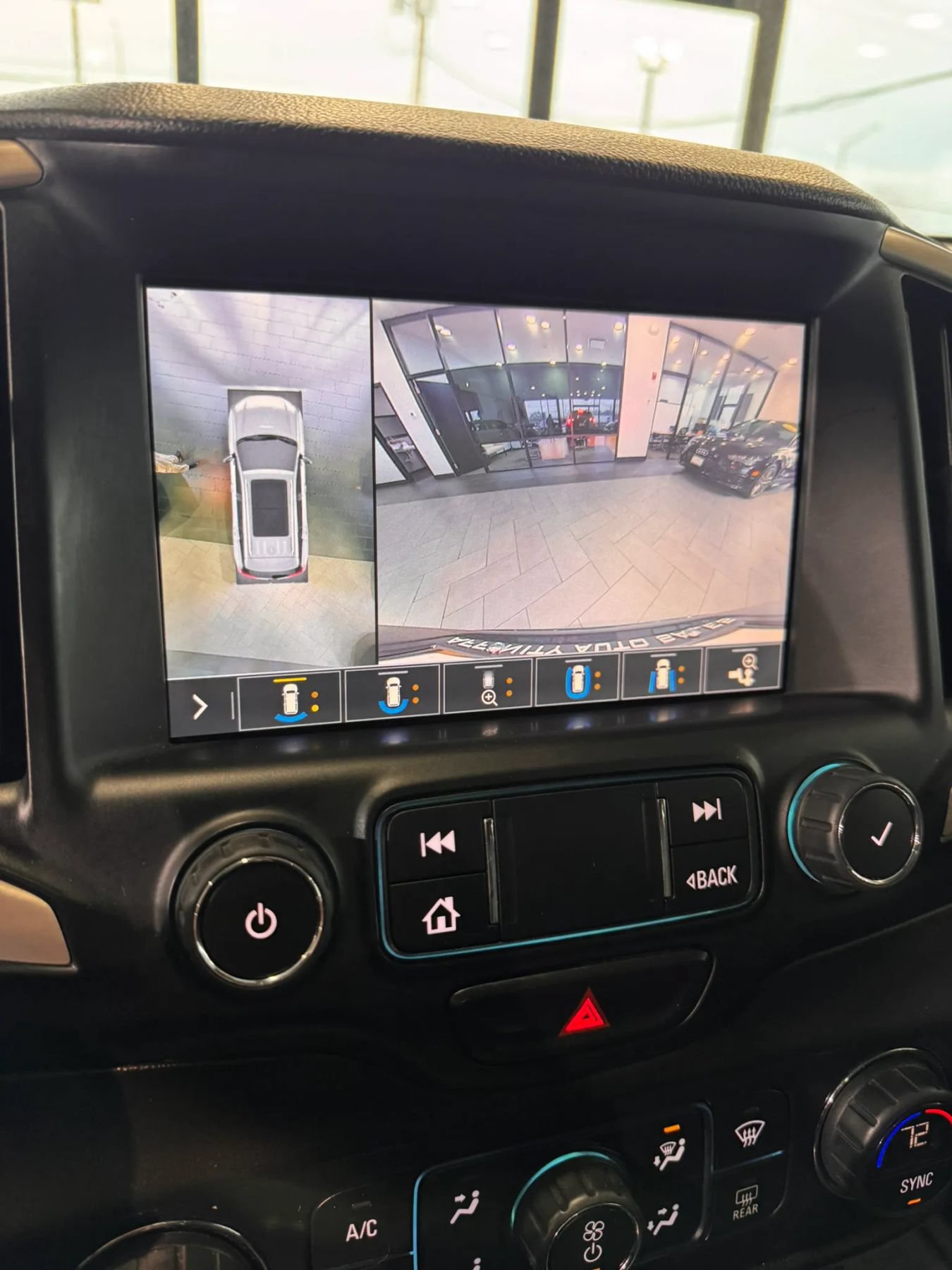 Used 2020 GMC Terrain Denali w/ GMC Pro Grade Package AWD/4WD image 31