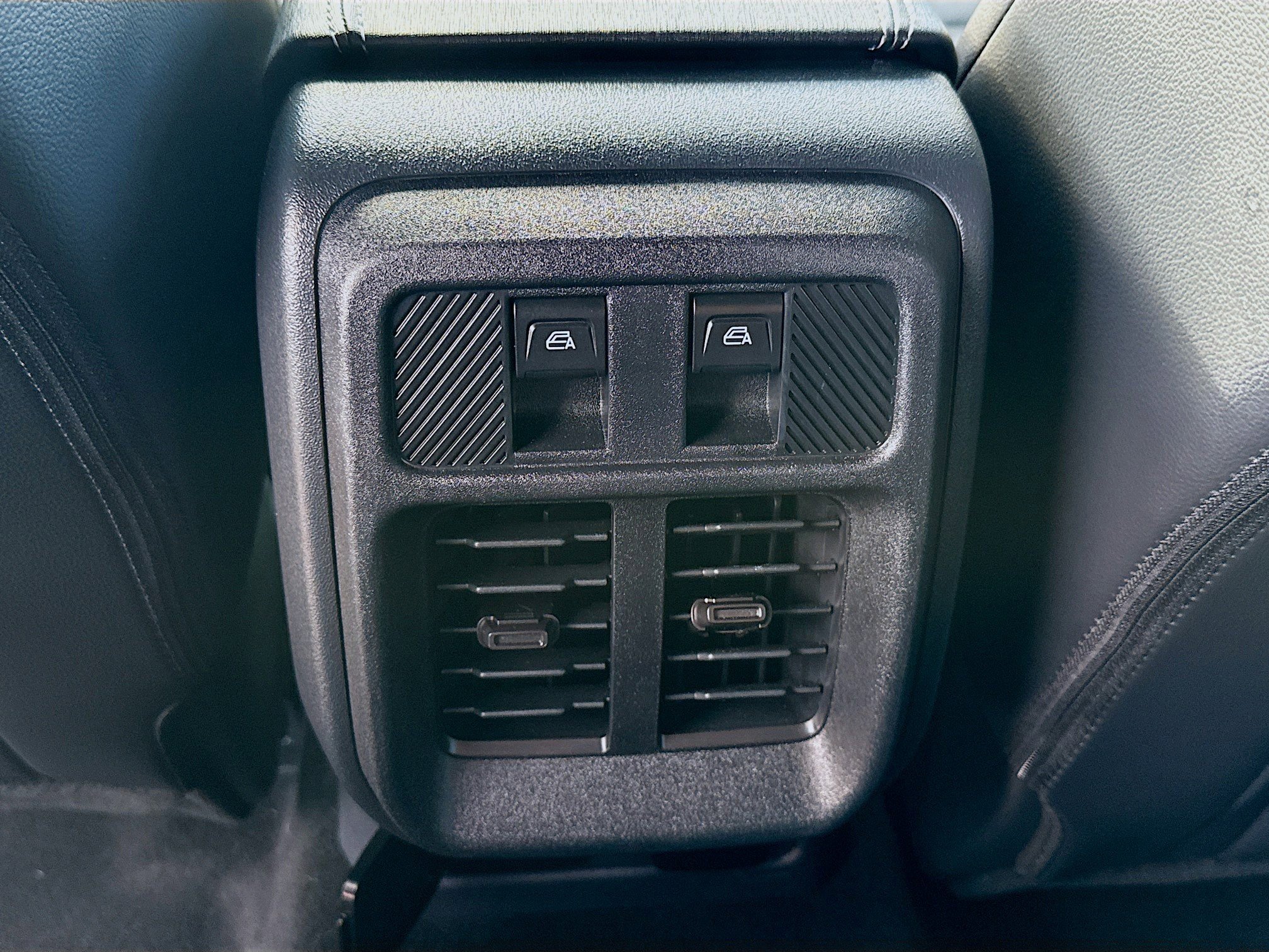 Used 2025 Ford Bronco Outer Banks image 23