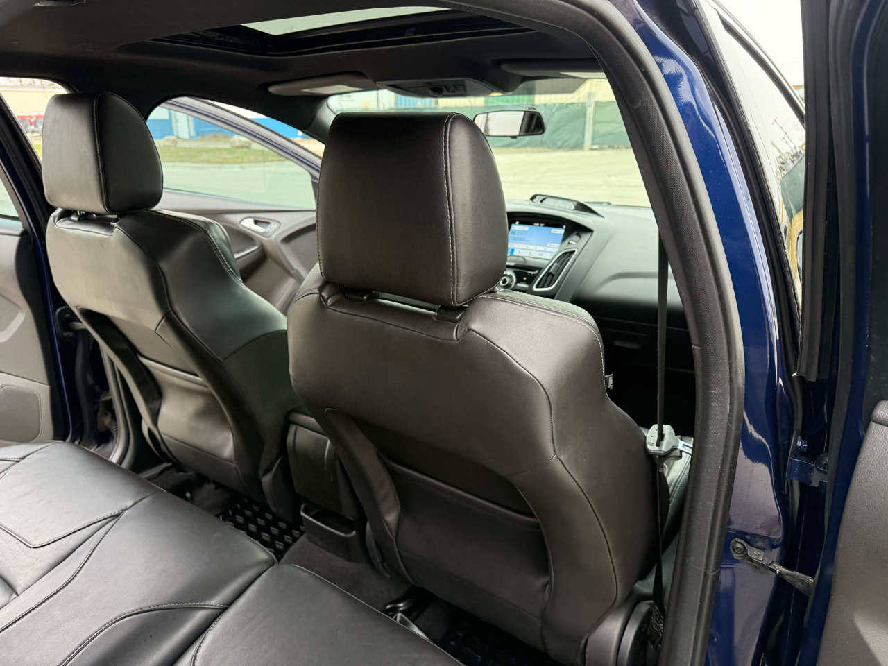 Used 2016 Ford Focus ST w/ Equipment Group 401A image 29