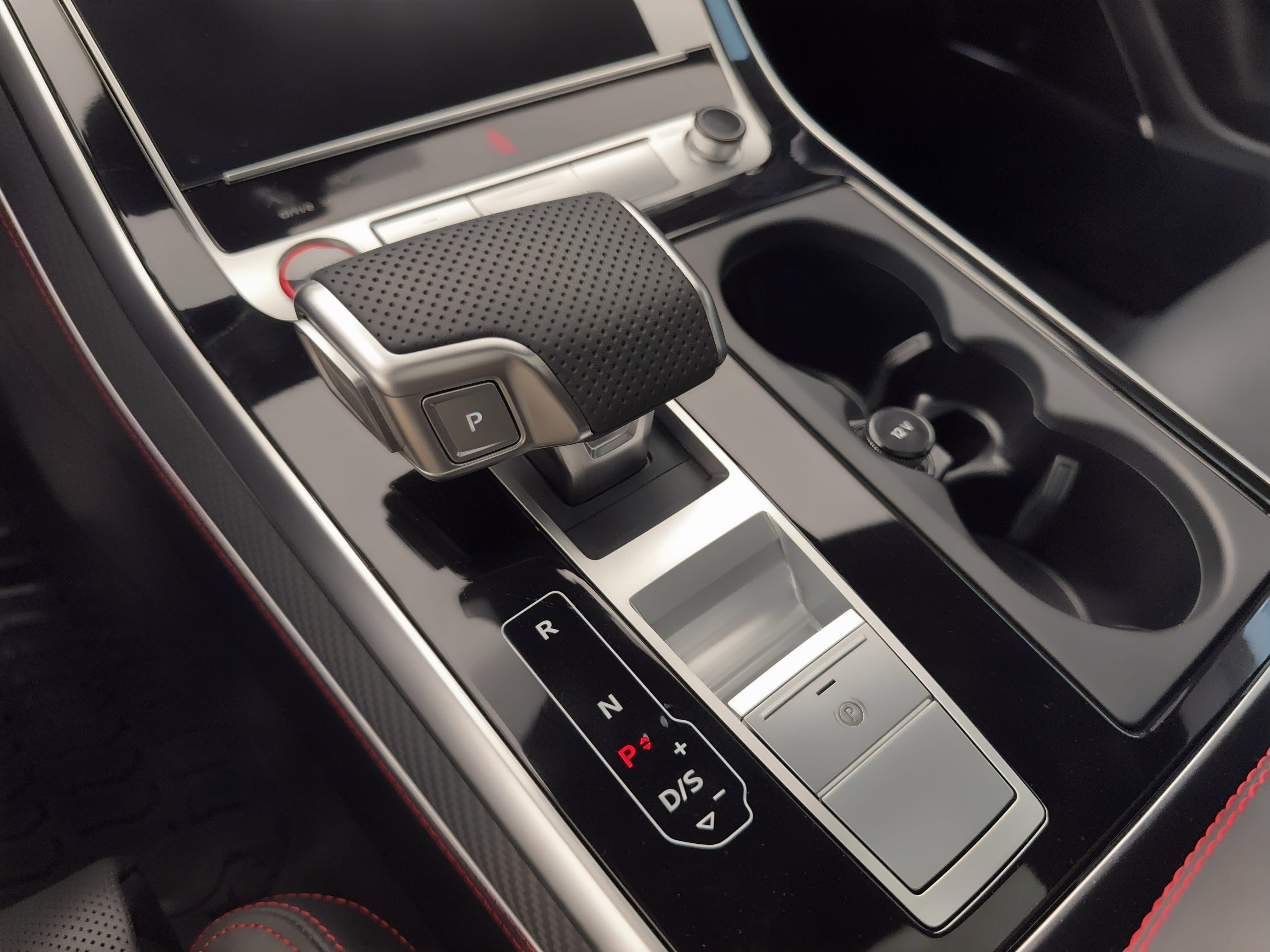 New 2026 Audi SQ8 Prestige image 24