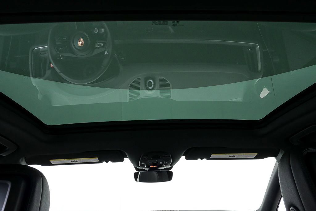 New 2026 Porsche Cayenne image 21