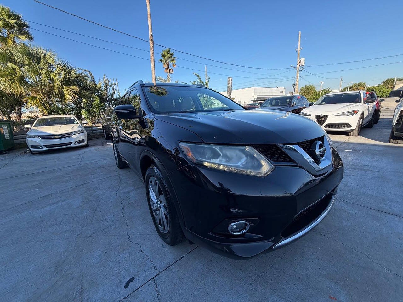 Used 2015 Nissan Rogue SL w/ SL Premium Package FWD image 3