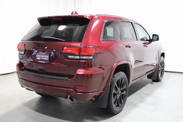 Used 2018 Jeep Grand Cherokee Altitude image 10