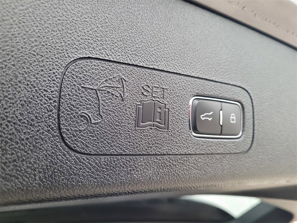 Used 2022 Lincoln Aviator Reserve w/ Equipment Group 201A image 29